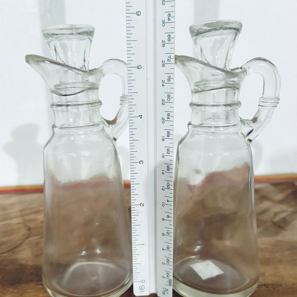 Anchor Hocking Oil Dressing & Vinegar Matching Glass Cruets Pair - Set of 2 - Picture 2 of 6
